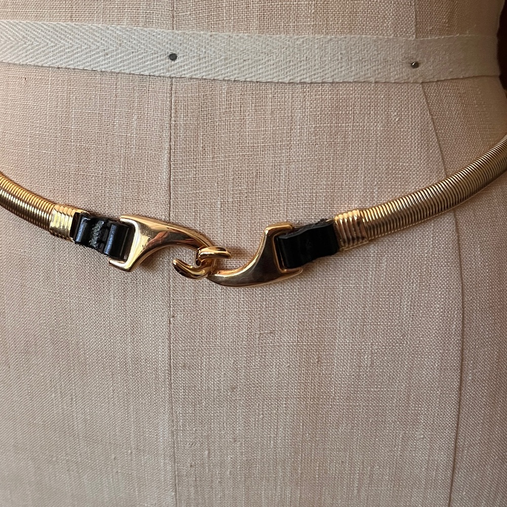 Vintage Gold Tone Stretchy Snake Belt Hook Closure